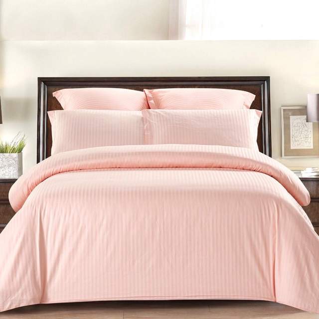 Комплект постельного белья Жемчужина розовый страйп сатин с простынёй на резинке - фото 1